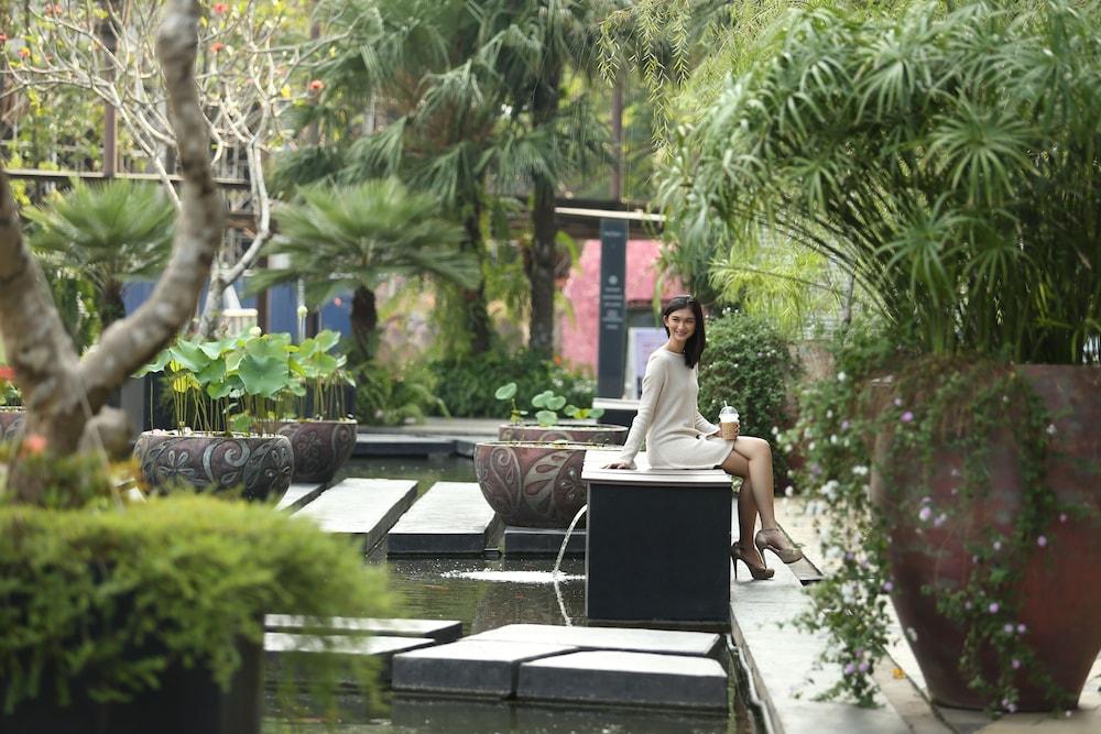 Hotel Santika Premiere Ice - Bsd City Serpong Kültér fotó