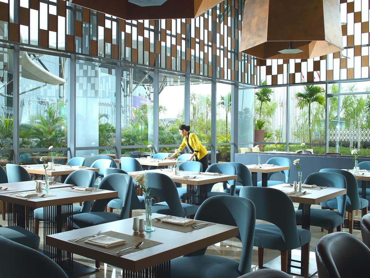 Hotel Santika Premiere Ice - Bsd City Serpong Kültér fotó